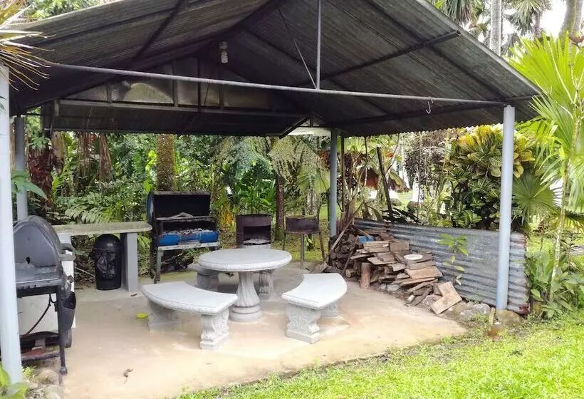 Hotelli Hospedaje Rural Villa Santiago