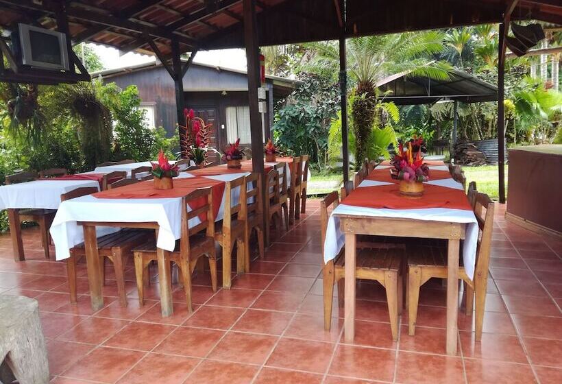 ホテル Hospedaje Rural Villa Santiago