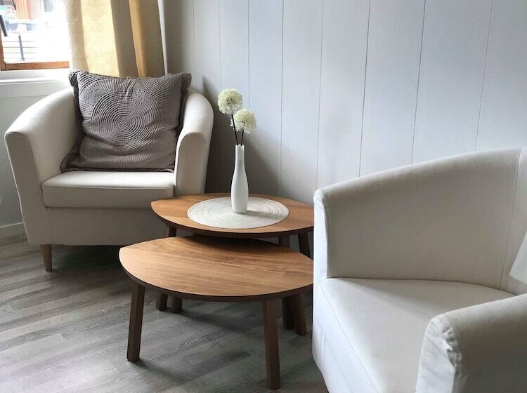 Отель Malmplassen Bed & Breakfast