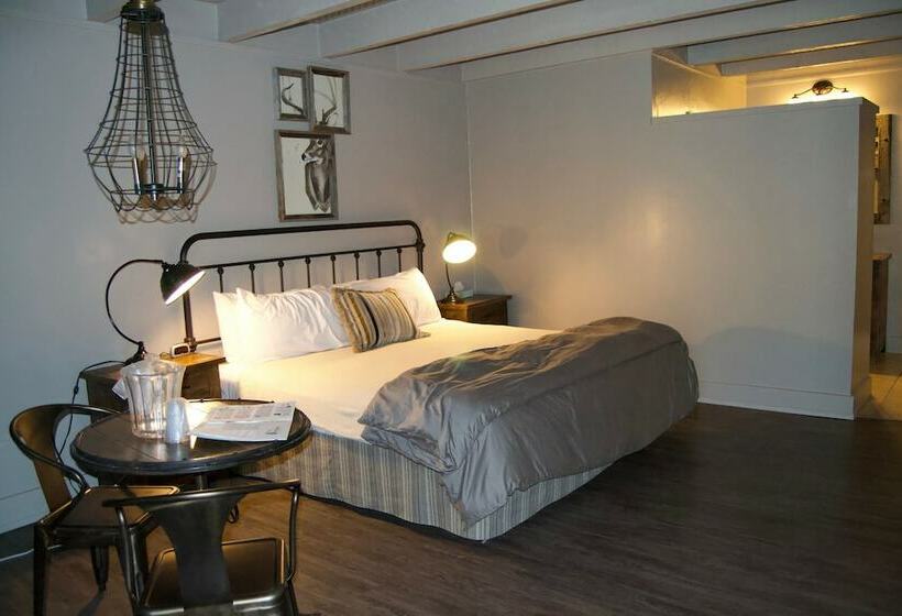 בית מלון כפרי Pendaries Village Lodge