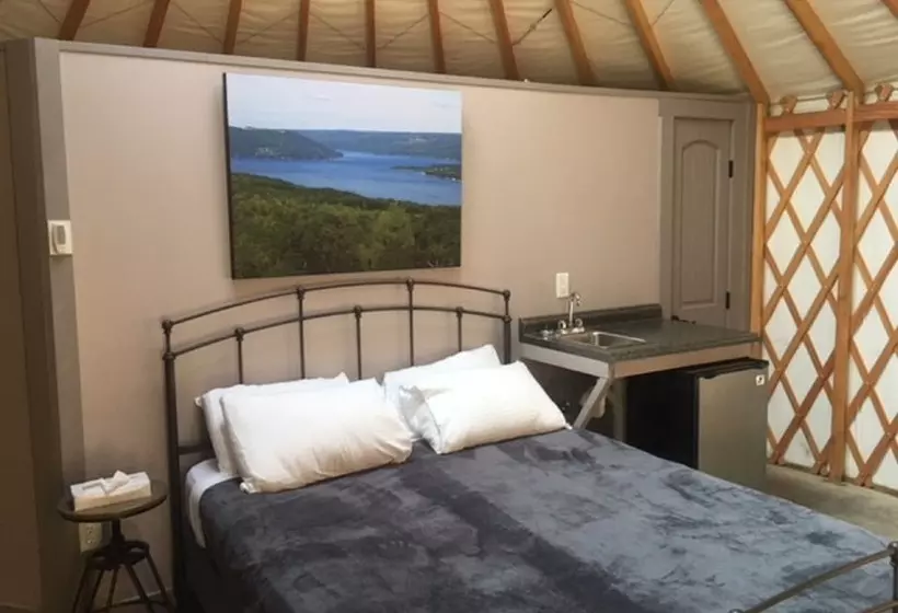 Hotelli Plum Point Lodge