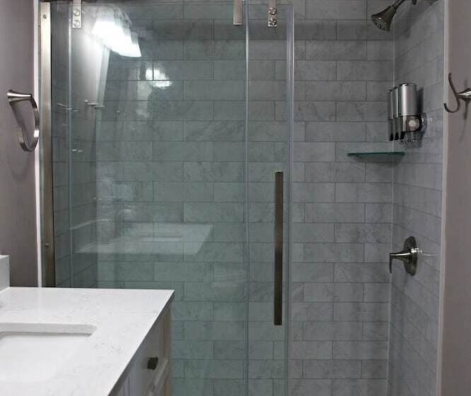 בית מלון כפרי Plum Point Lodge