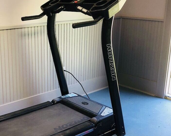 בית מלון כפרי Plum Point Lodge