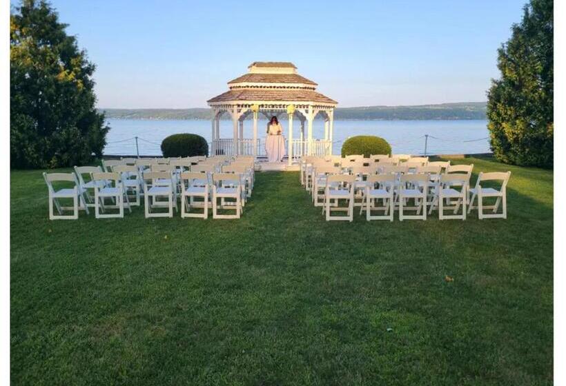 בית מלון כפרי Plum Point Lodge