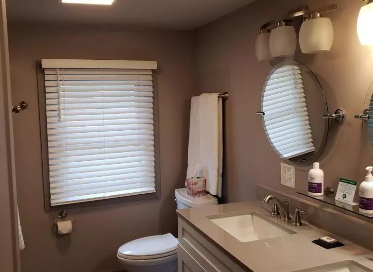 Hotelli Plum Point Lodge