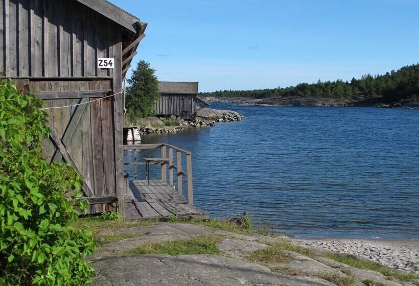 교외 호텔 Lövbergs B&b