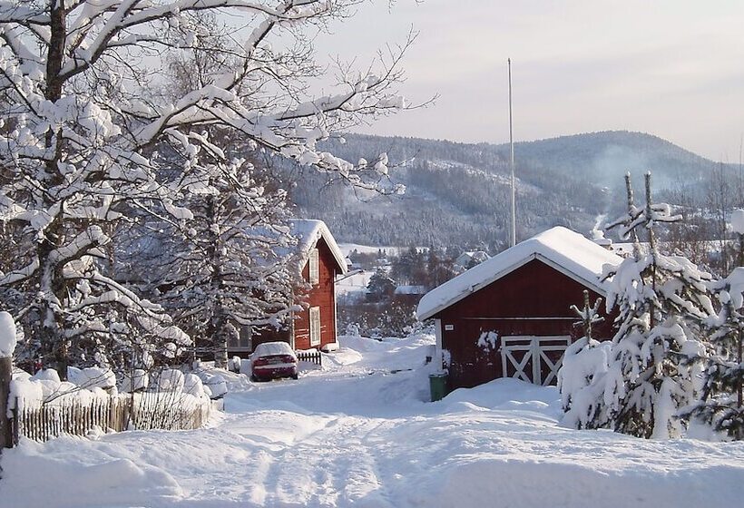 교외 호텔 Lövbergs B&b