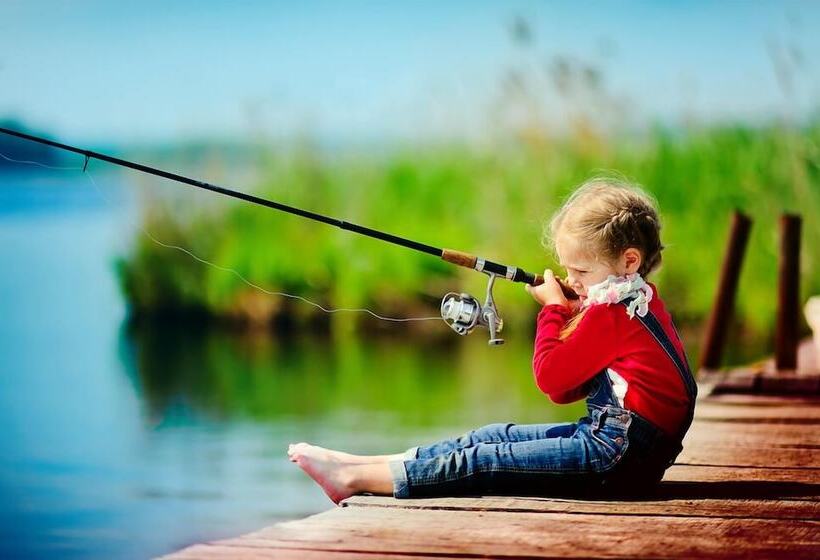 교외 호텔 Lövbergs B&b