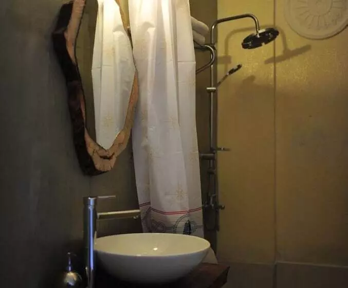 ホテル Selimiye Public