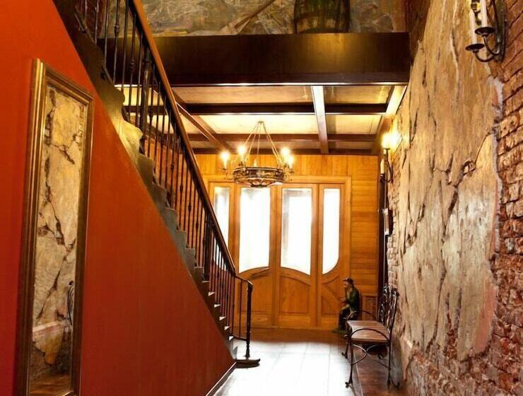 Отель Volkhov Most