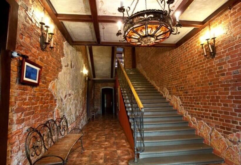 Отель Volkhov Most