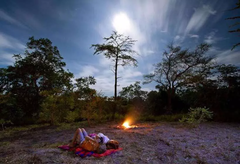 ホテル Wami River Bush Retreat   Kisampa