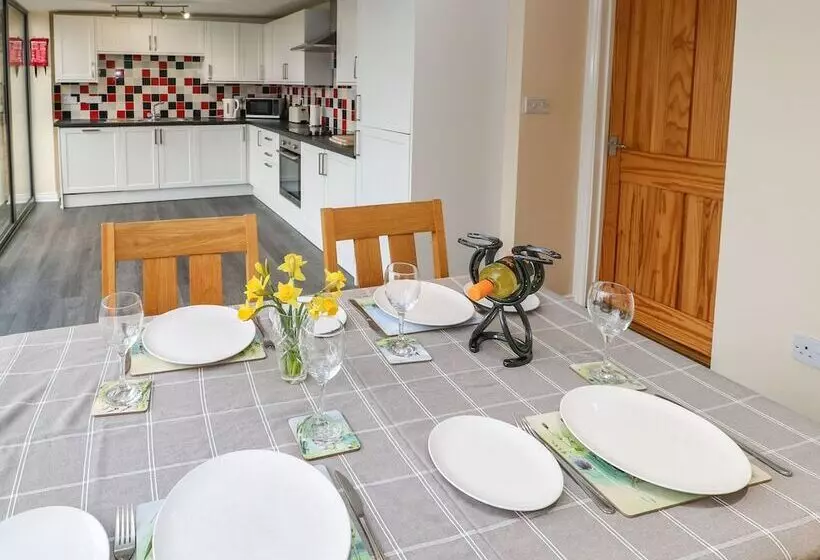 Houghton North Farm Cottage