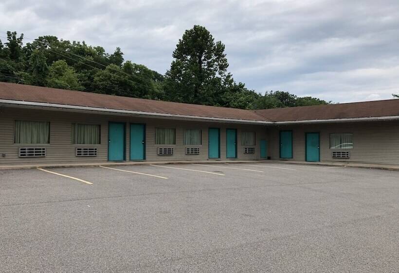 Мотель Red Maple Inn