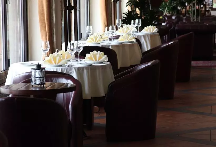 ペンション Park Hotel Butenko Stable