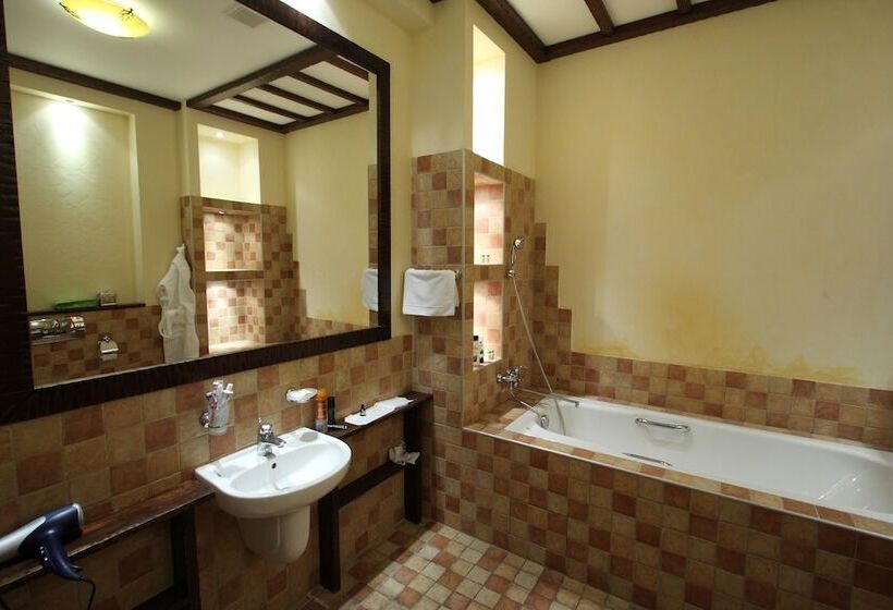 פנסיון Park Hotel Butenko Stable