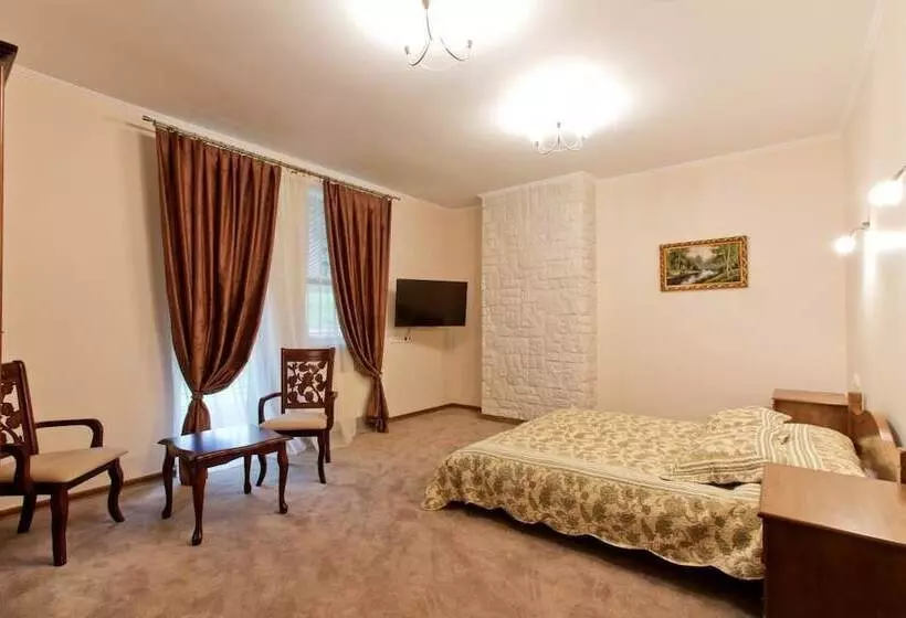 ペンション Park Hotel Butenko Stable