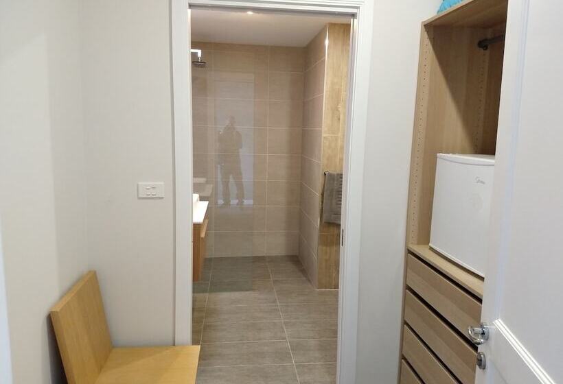 פנסיון Willow Bay Lodge