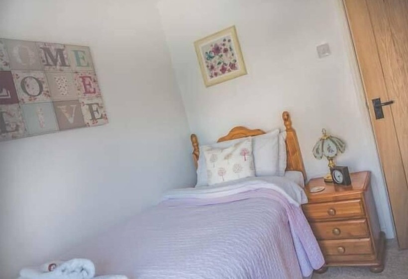 Tyddyn Gyrfa Cottage