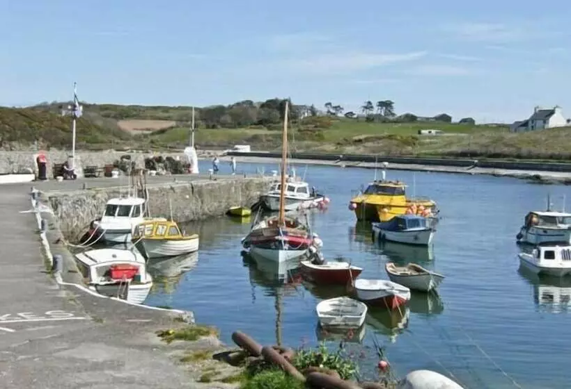 Tyddyn Gyrfa Cottage