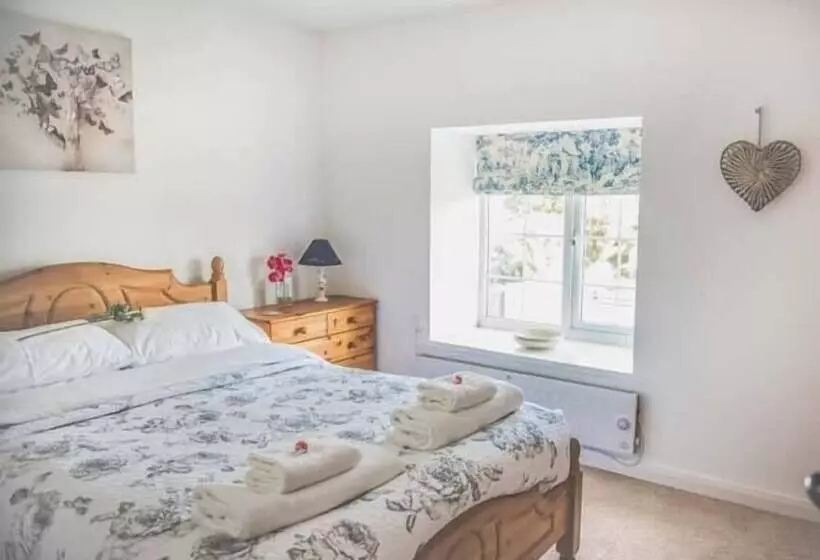 Tyddyn Gyrfa Cottage