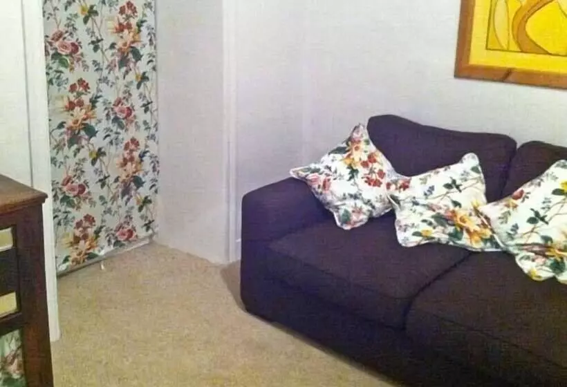 Tyddyn Gyrfa Cottage