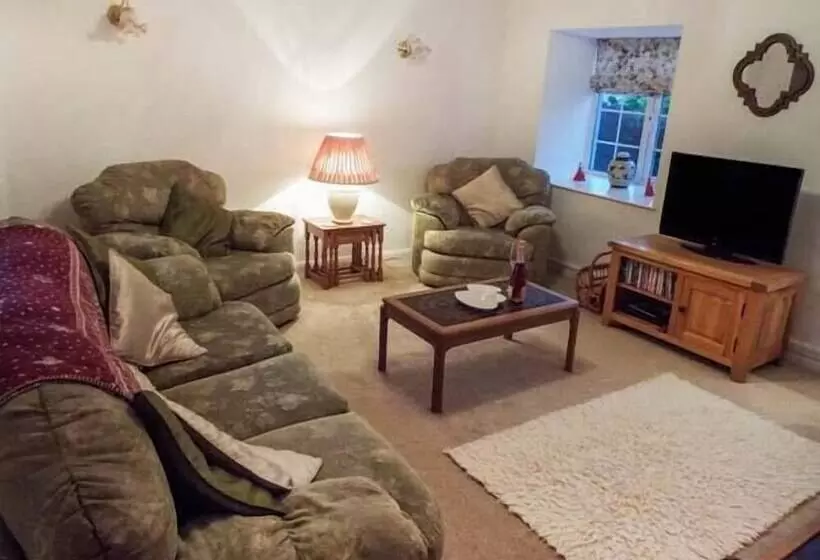 Tyddyn Gyrfa Cottage