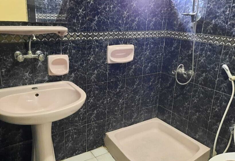 Al Khalili Apartment