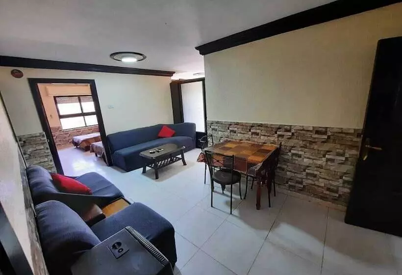 Al Khalili Apartment