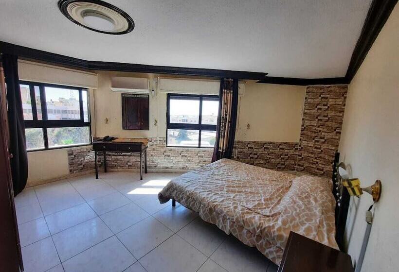 Al Khalili Apartment