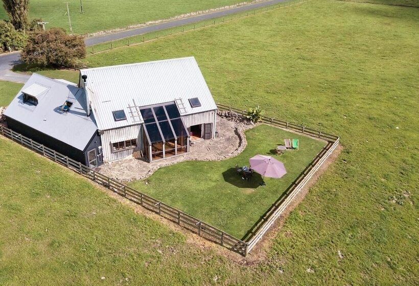 민박 The House With No Nails