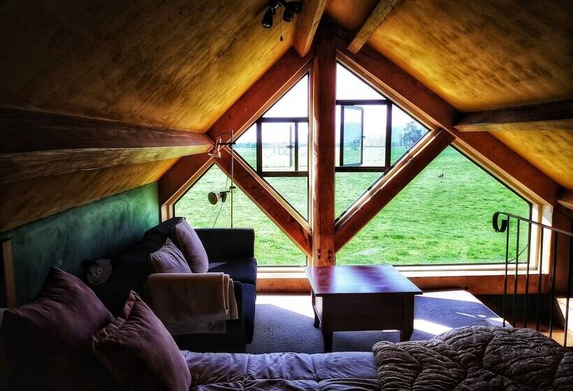 민박 The House With No Nails