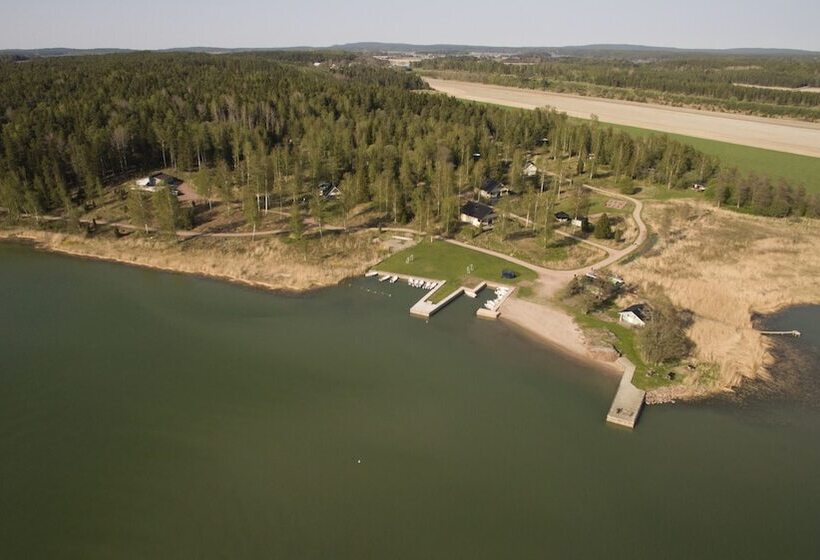 Hjortö Stugor & Stockhus