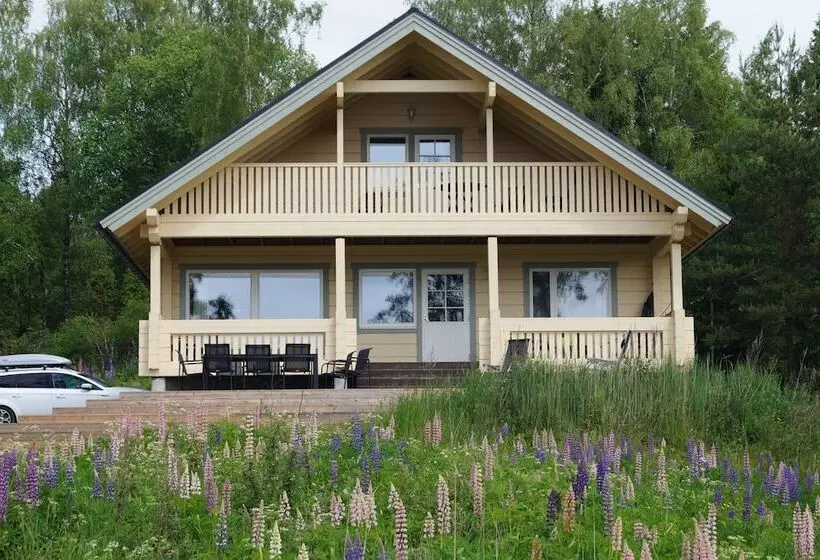 Hjortö Stugor & Stockhus