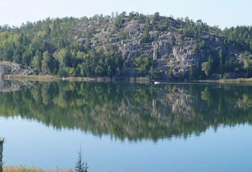 Hjortö Stugor & Stockhus