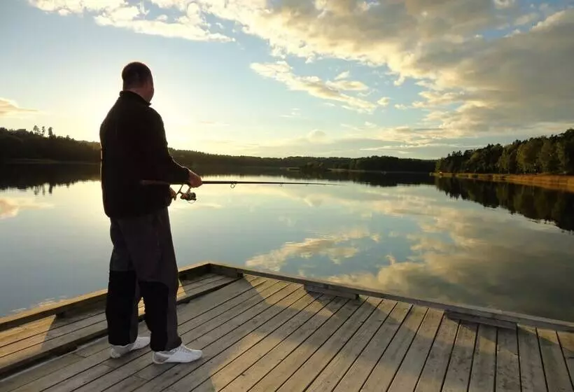 Hjortö Stugor & Stockhus