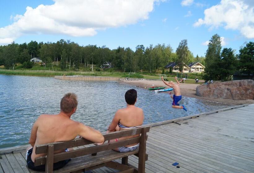 Hjortö Stugor & Stockhus