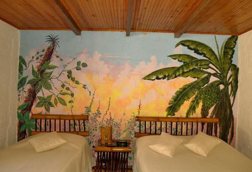 Hostal Portal Del Samán