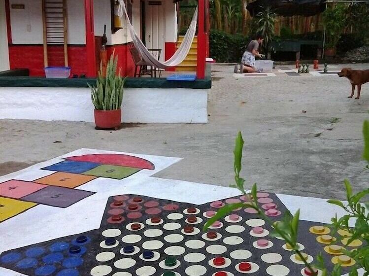 Hostal Portal Del Samán