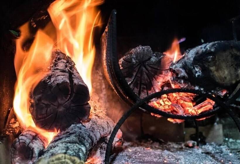 Hostal Portal Del Samán