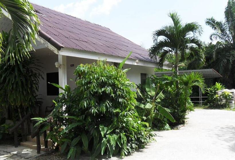 בית מלון כפרי Aonang Sr Bungalow