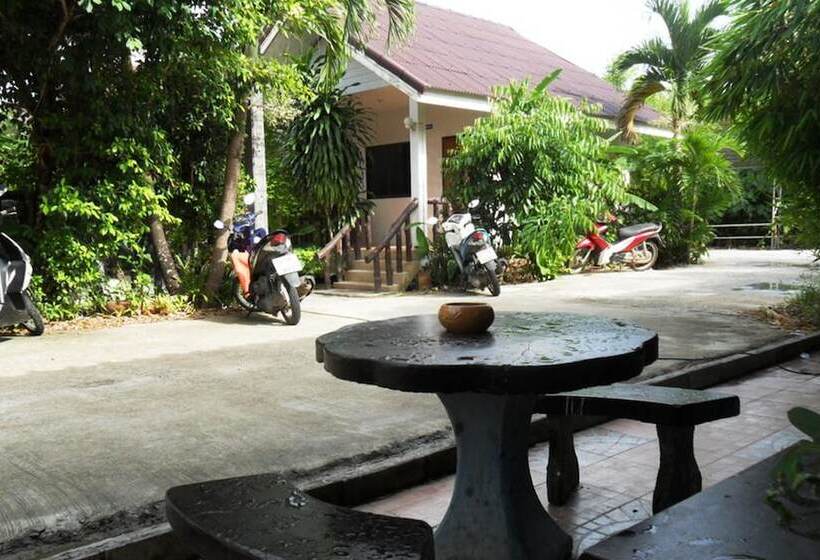 בית מלון כפרי Aonang Sr Bungalow