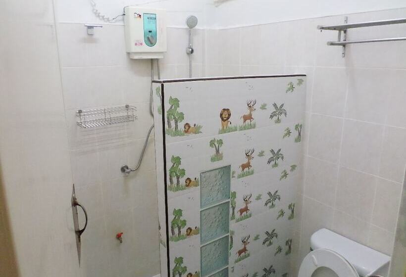 בית מלון כפרי Aonang Sr Bungalow