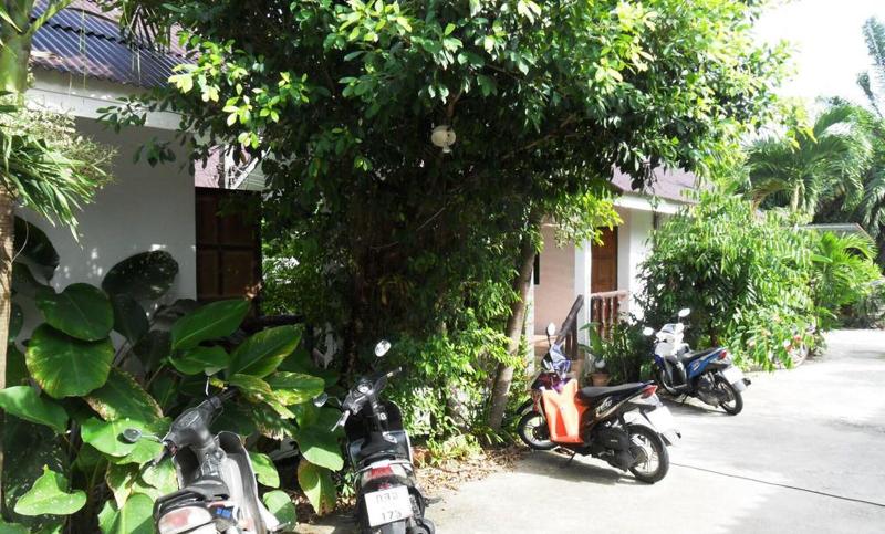 בית מלון כפרי Aonang Sr Bungalow