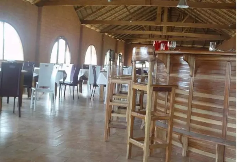 هتل Baobab Lodge