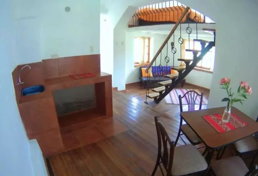 هتل Casa Valicia