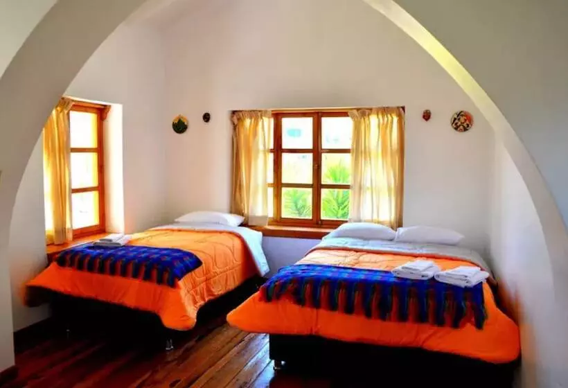هتل Casa Valicia