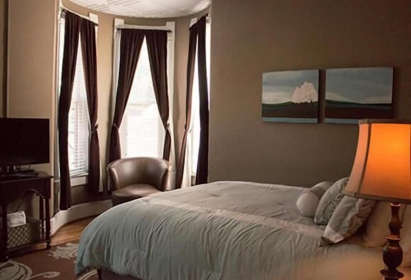 هتل Cumberland Inn And Spa