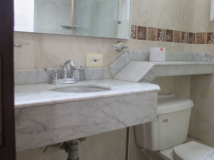 Отель El Caimito