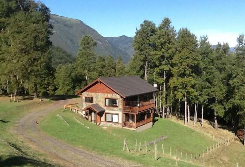 هتل Kila Tai Tai Lodge